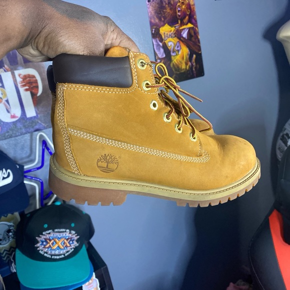 Timberland Tan Leather Boots - Picture 2 of 3